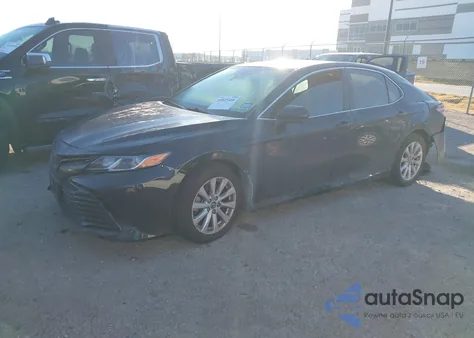 2020 Toyota Camry Le from USA, damaged, VIN 4T1C11AK8LU875853